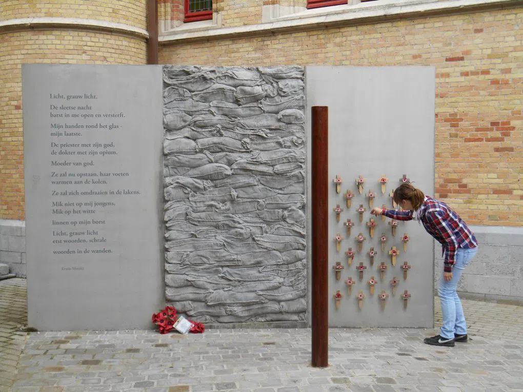 Celdas de los condenados y lugar de ejecución, ayuntamiento de Poperinge, Brujas