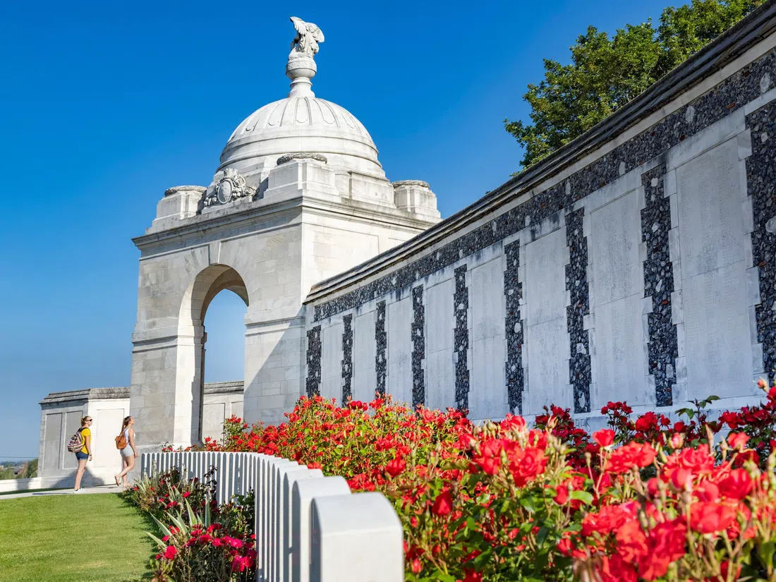 Cementerio y centro de visitantes de Tyne Cot, Brujas