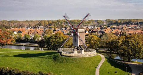 Bruges' four remaining windmills on the eastern ramparts