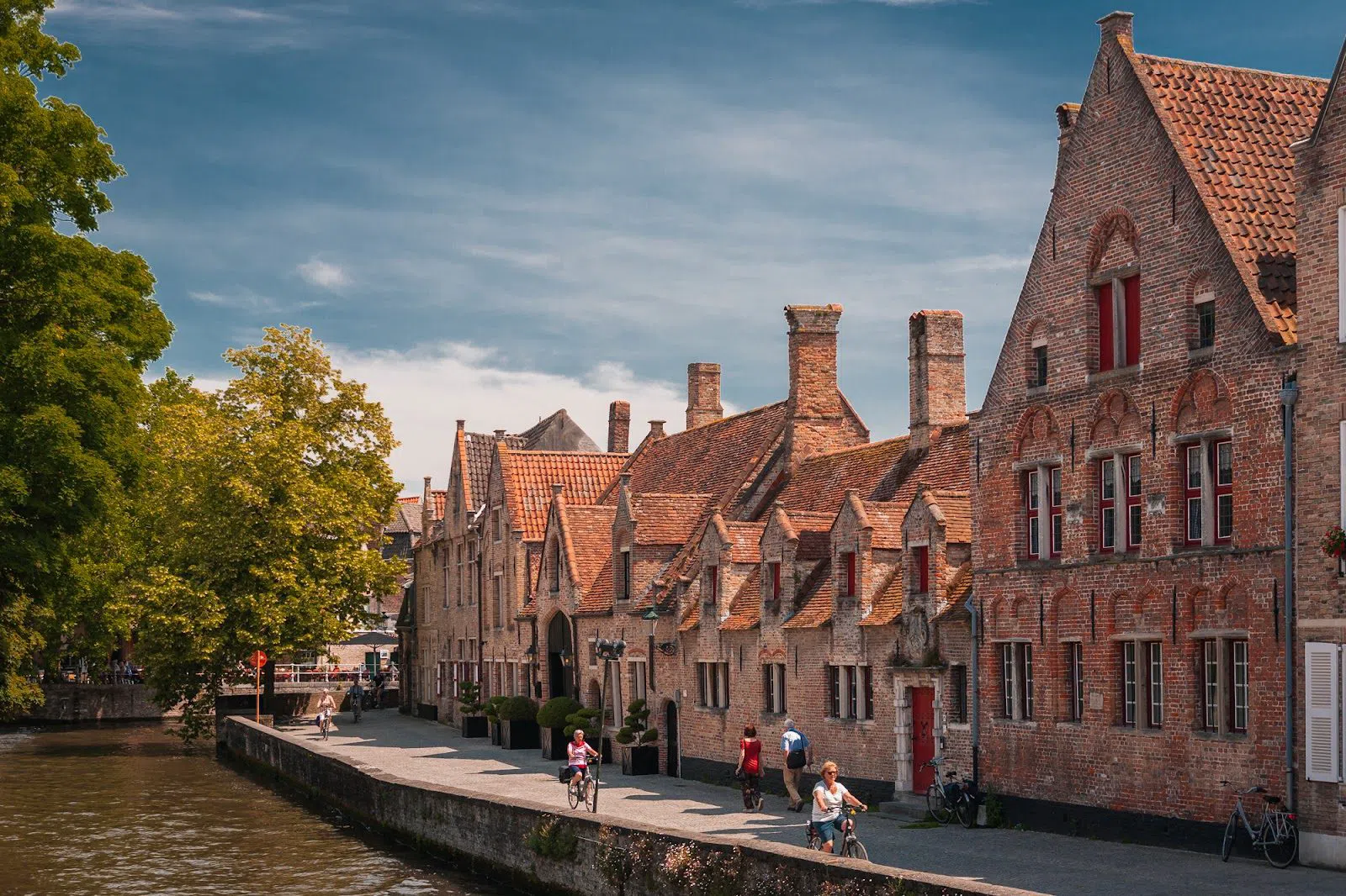 Godshuis De Pelikaan, Brugge
